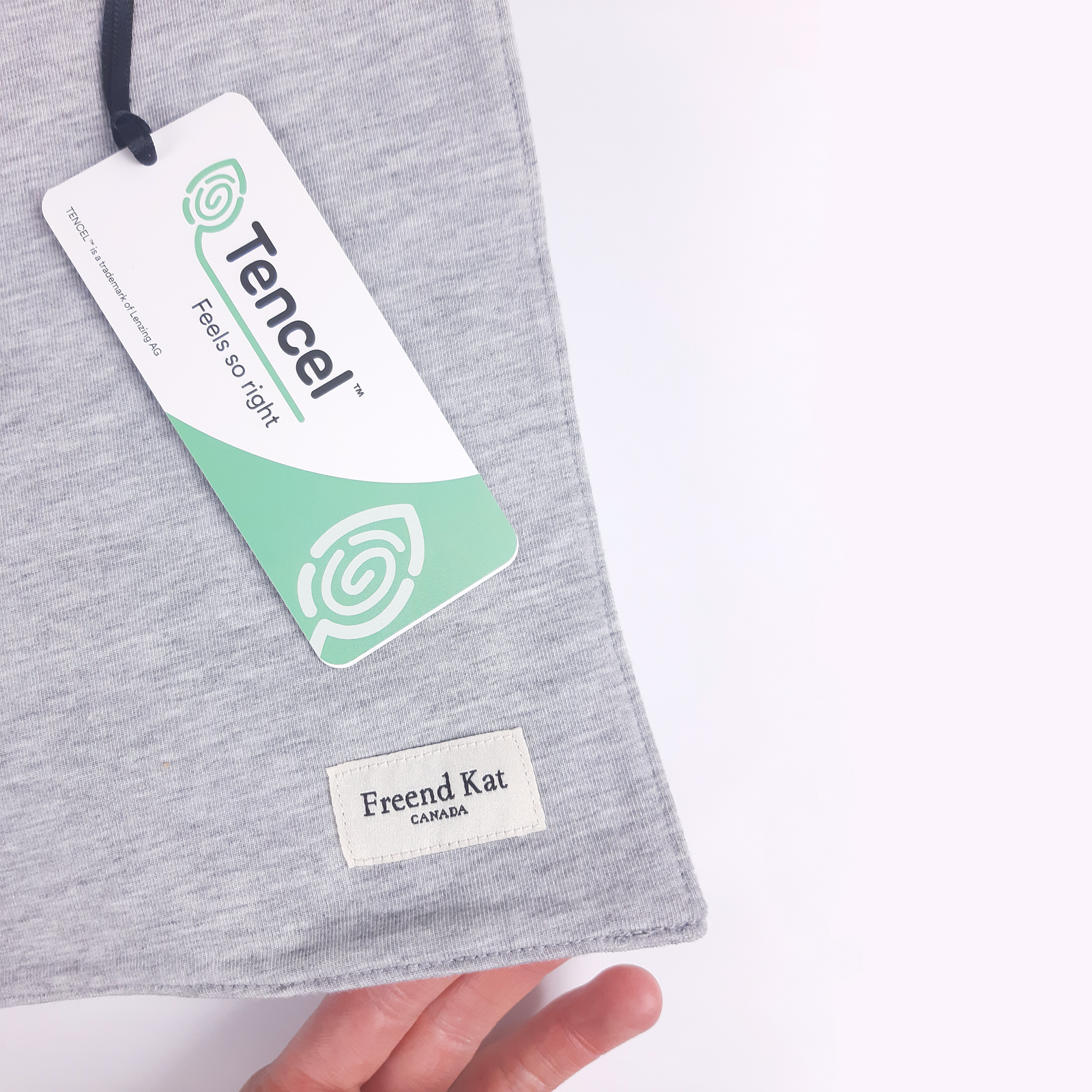 Freend-Kat_Anytime-Cold-Weather-Scarf_Heather-Grey_CloseUp